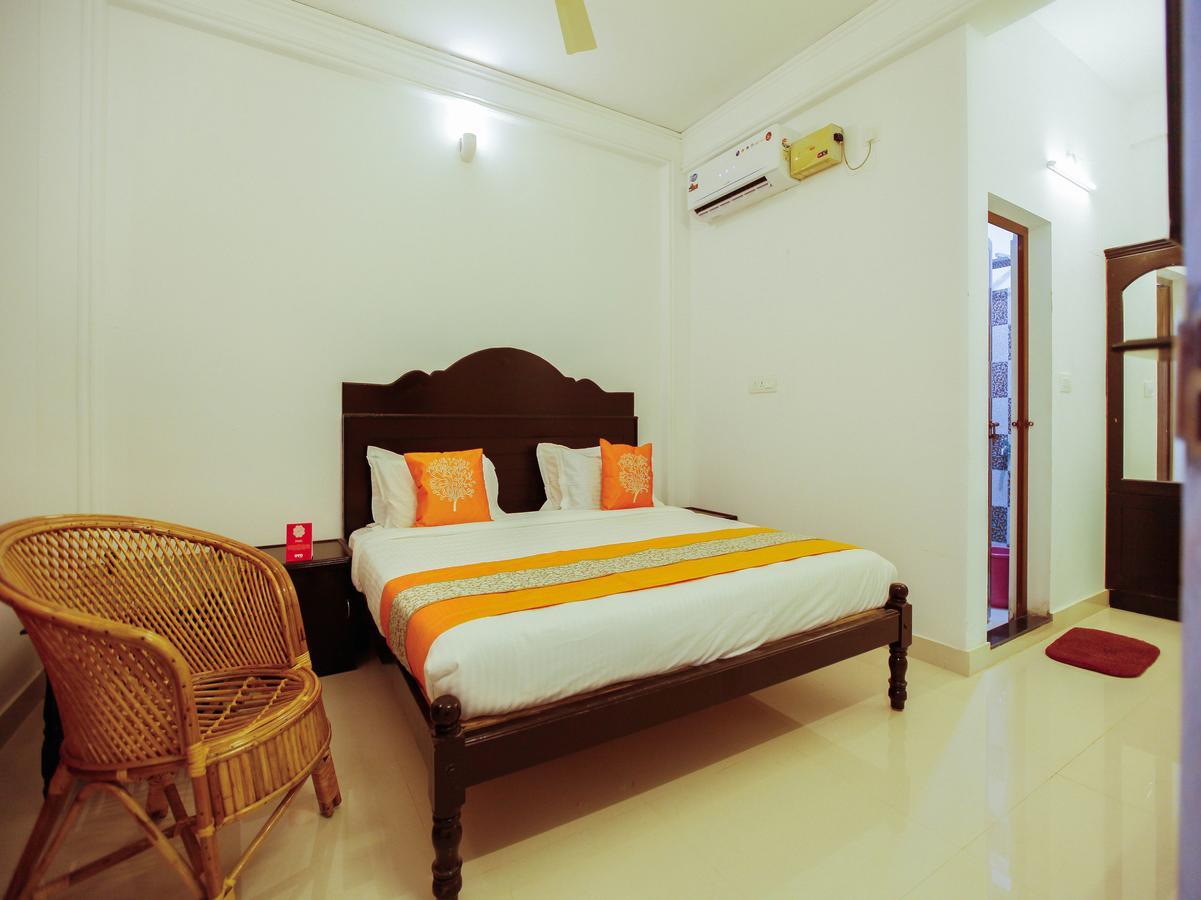Oyo 4867 Royal Homes Alappuzha Exterior photo